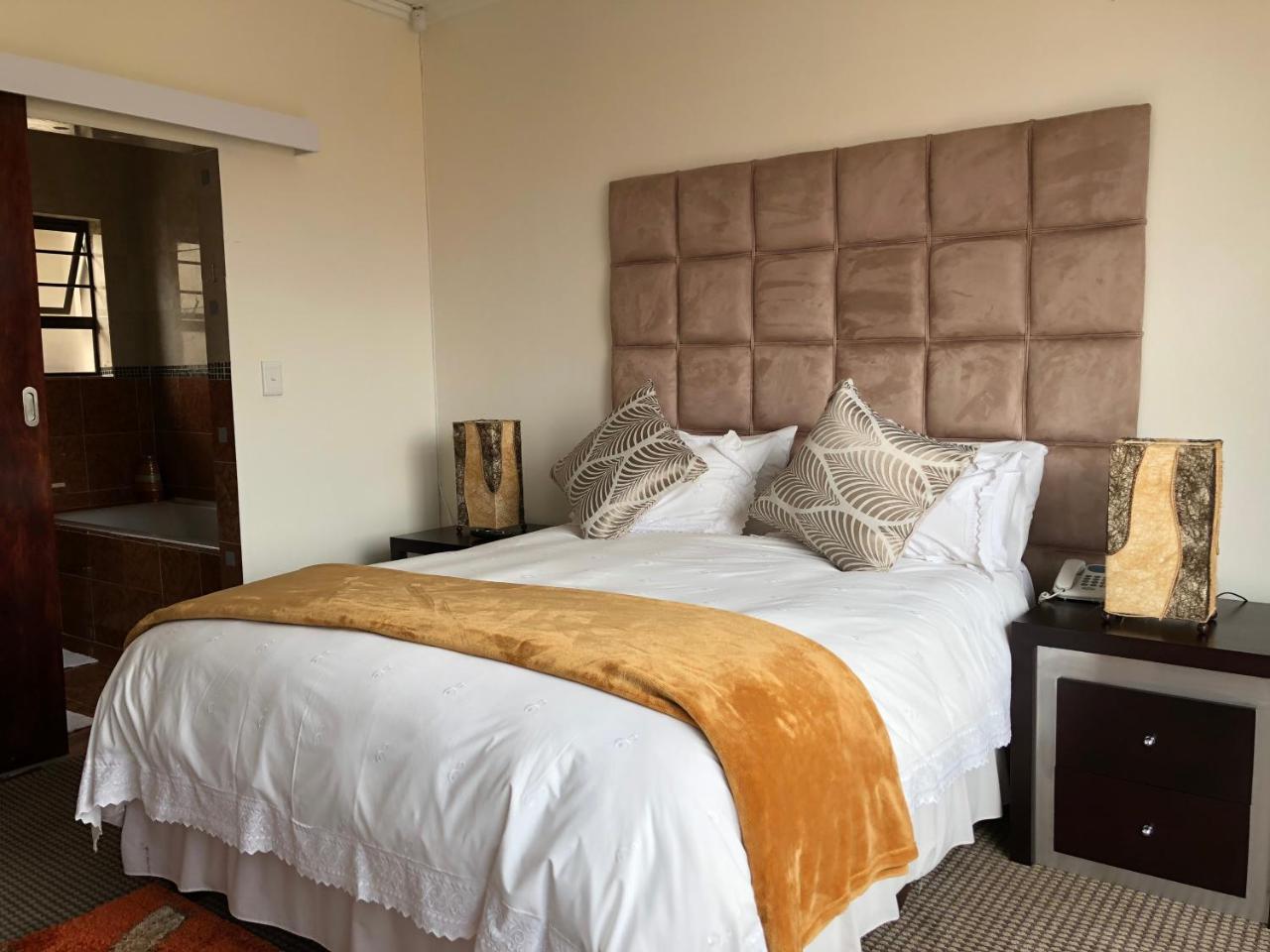 Coral Beach Bed & Breakfast East London Exterior foto